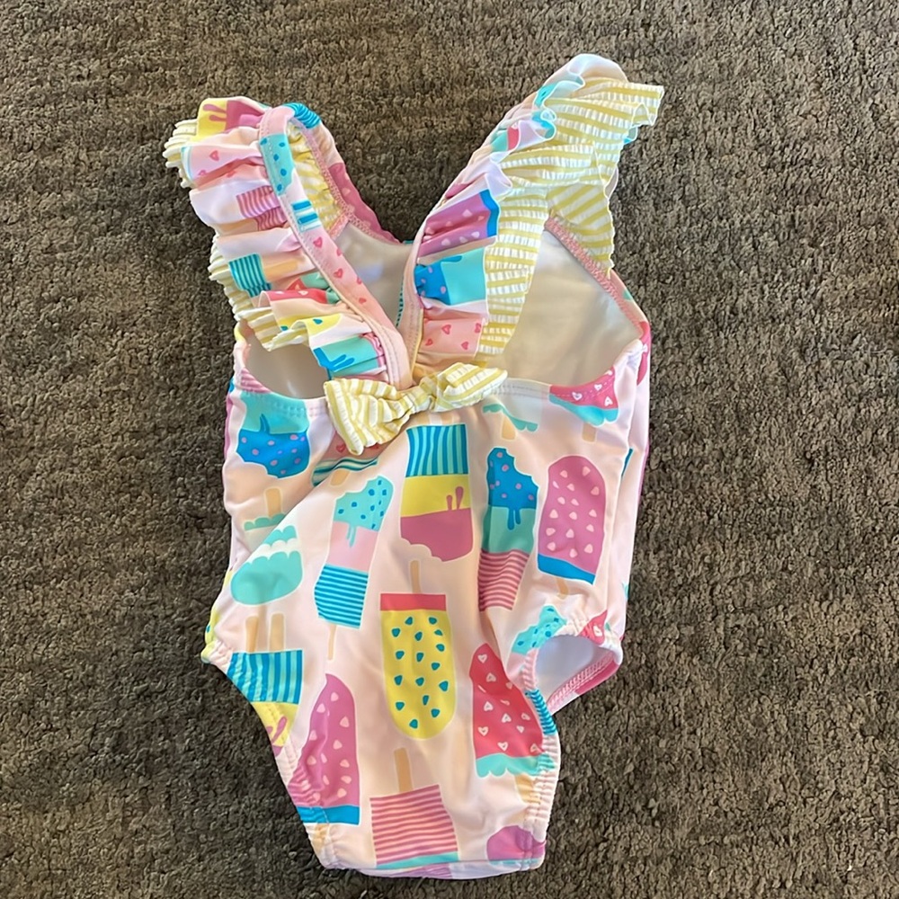 Ruffle butt swimsuit V-Back One Piece popsicles 12-18 months - Picture 6 of 7